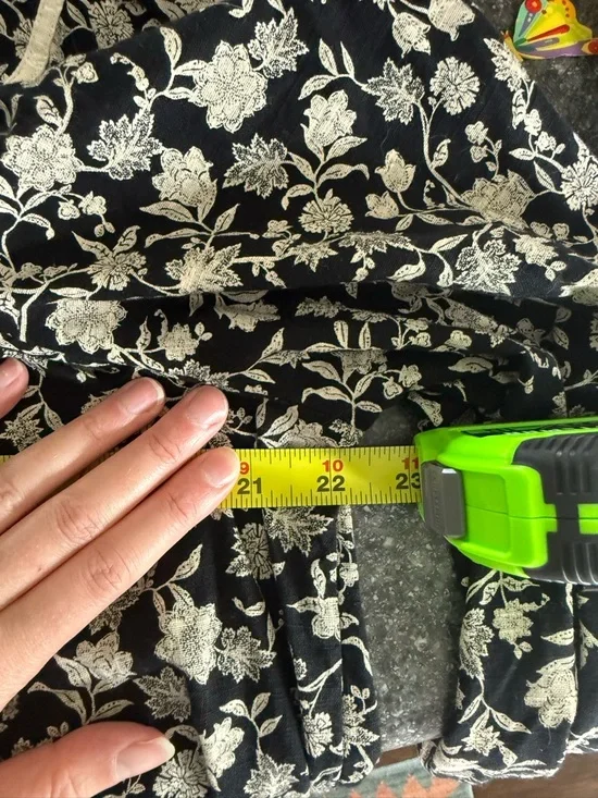 Old Navy Black and White Floral Peasant Blouse with Tassel Tie - Picture 7 of 7